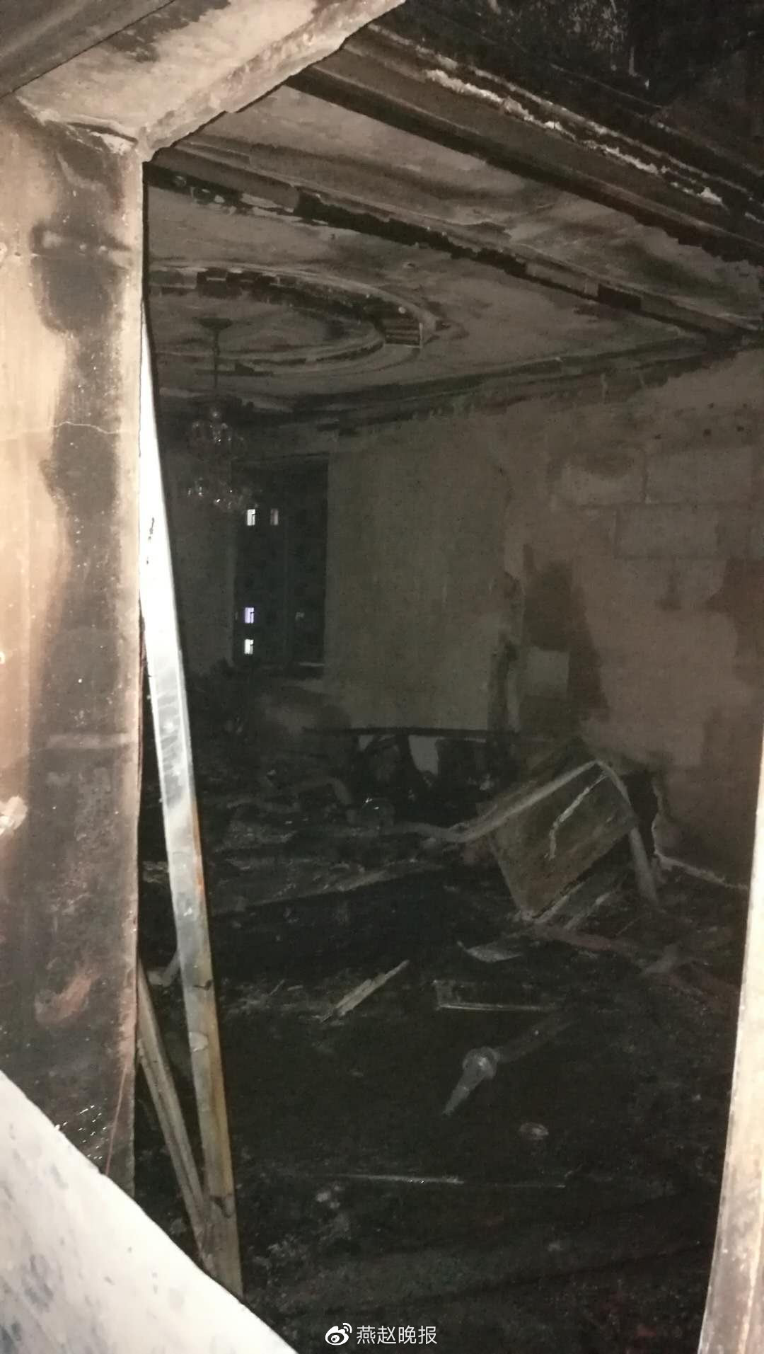 情況通報(bào)！邯鄲市一小區(qū)疑似天然氣燃爆，造成2人受傷