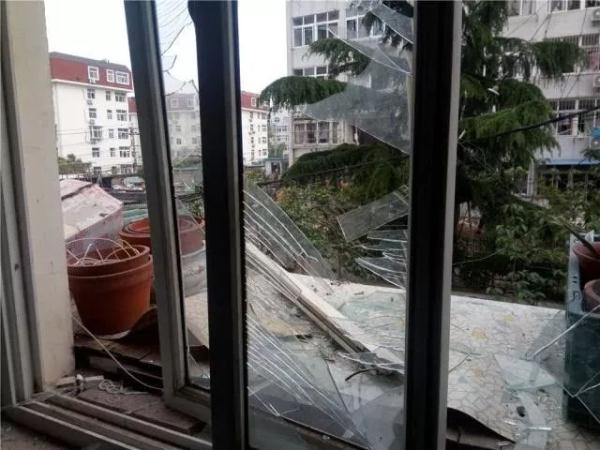 突發(fā)！青島一居民樓發(fā)生爆燃！已造1人死亡，7人受傷！3公里外有震感…