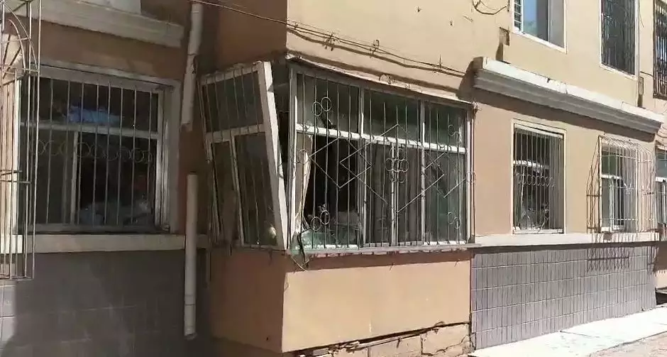 今晨，大慶經(jīng)五街2-41號樓二單元一樓發(fā)生燃氣爆炸！